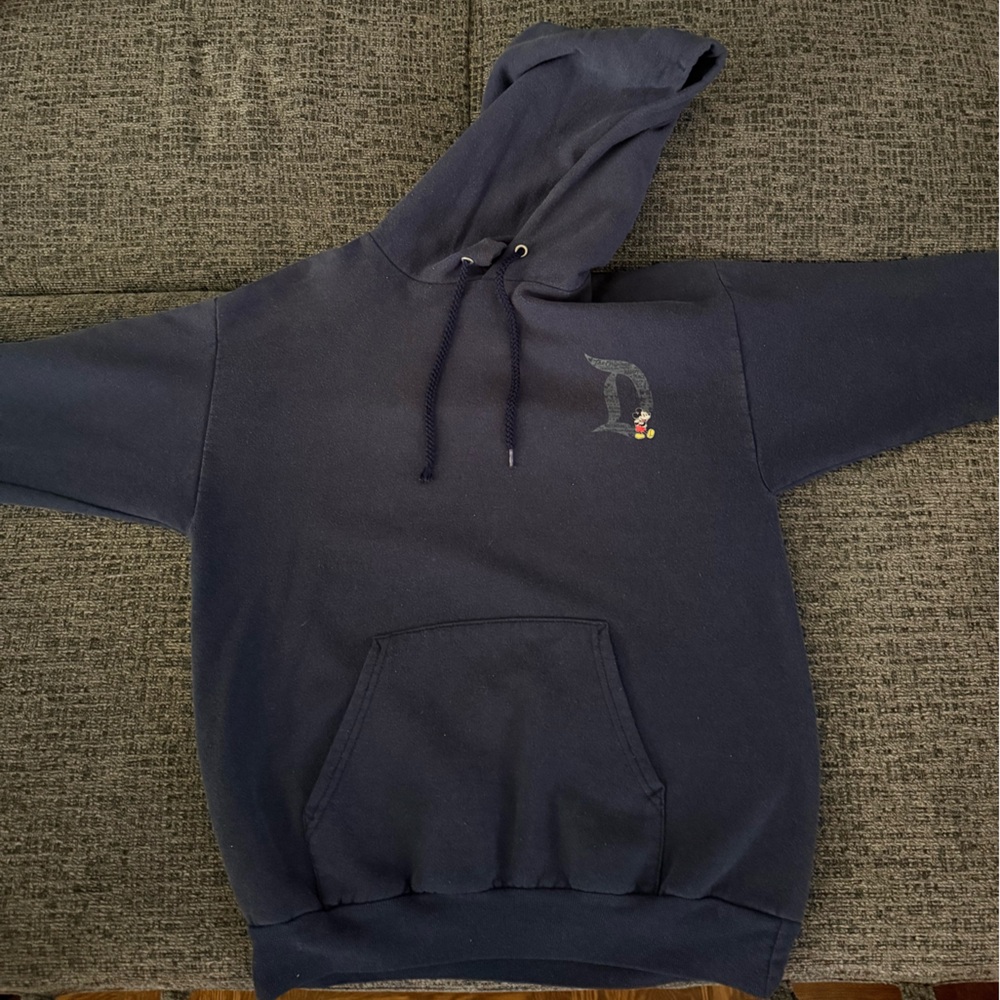 AUTHENTIC DISNEYLAND PARKS SWEATSHIRT